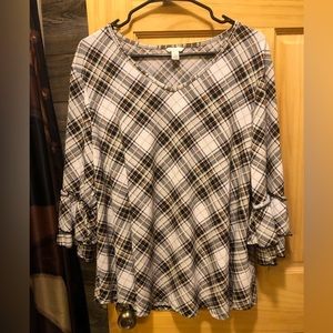 Women’s half ruffle blouse